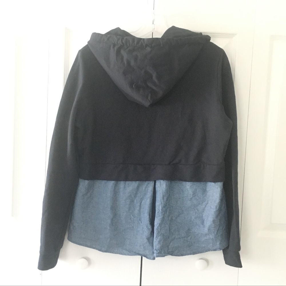 womens navy shirt zipup